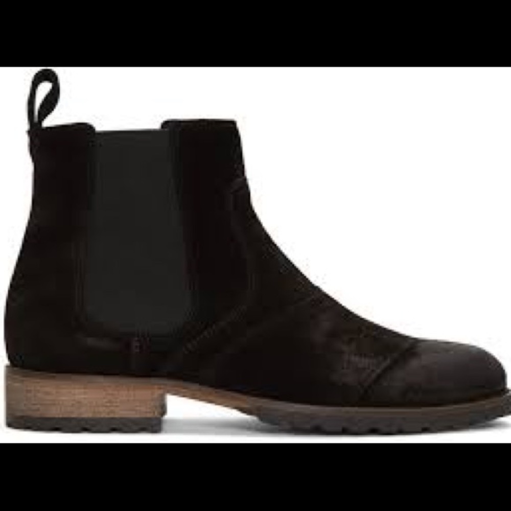 Belstaff “Lancaster” boot in black suede. Size 44